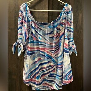 Women’s Paper tee Off the shoulder blouse Size 3x NWT  knotted sleeves Swirls